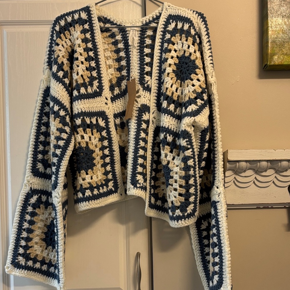 Dreamers crochet open sweater. M. NWT